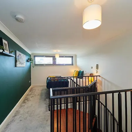 Emerald Suite: Two-Story Duplex in City Centre Birmingham Exterior photo